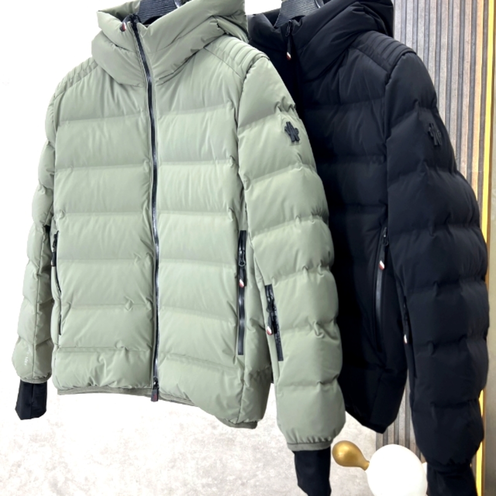 Moncler's Monter Hooding Hats Twoin Short Plough